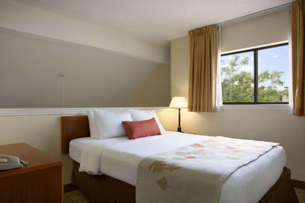 Kentwood Affordable Suites Of America Grand Rapids מראה חיצוני תמונה