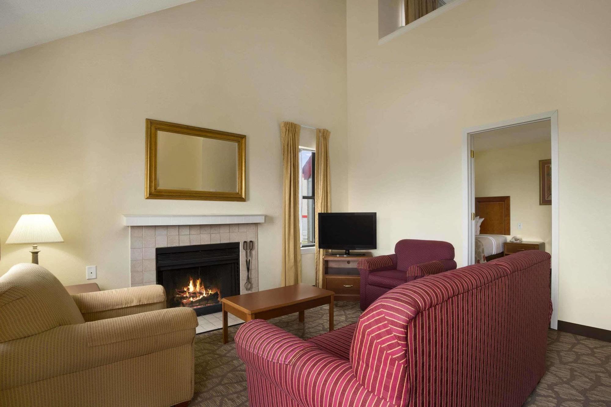 Kentwood Affordable Suites Of America Grand Rapids מראה חיצוני תמונה
